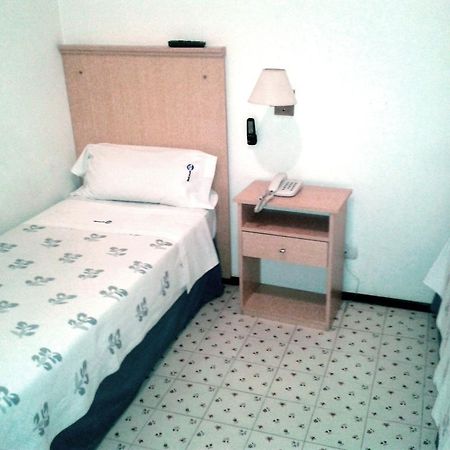 Mari Plaza Hotel Buenos Aires Ngoại thất bức ảnh
